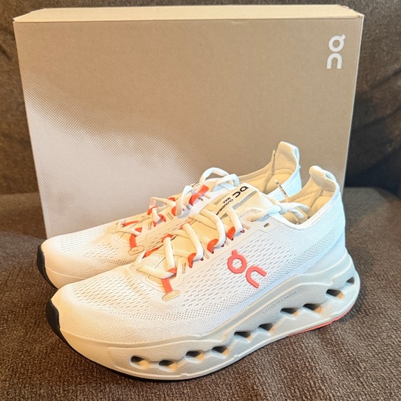 On Running Shoes - ON Running Cloudsurfer Max